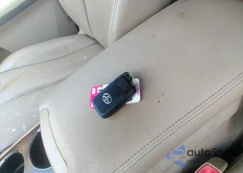 2010 Toyota Venza Base V6 z USA, uszkodzony, nr VIN 4T3ZK3BB0AU024586